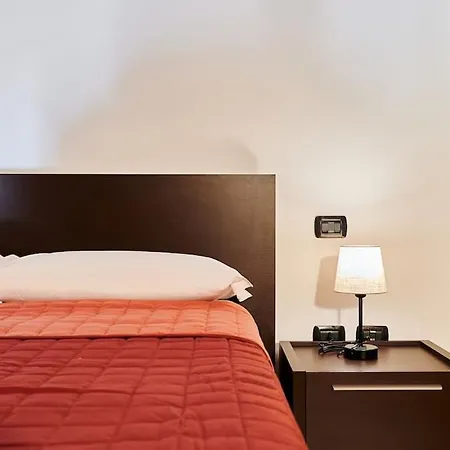 Airport 8 Minloft-free Parking 베르가모