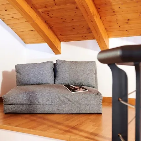 Airport 8 Minloft-free Parking *