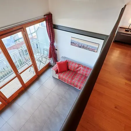 Apartamento Airport 8 Minloft-free Parking