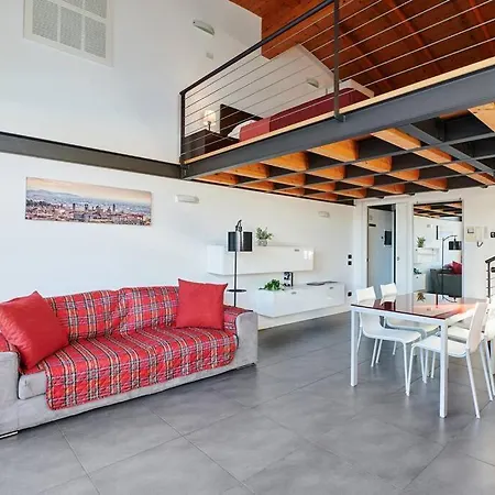 Airport 8 Minloft-free Parking