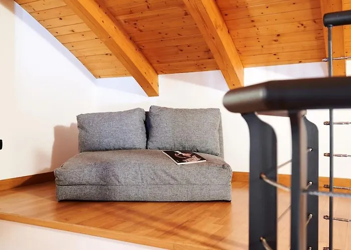 Airport 8 Minloft-free Parking *