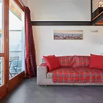 Airport 8 Minloft-free Parking Apartment *