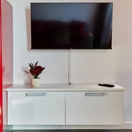 Airport 8 Minloft-free Parking * ברגמו