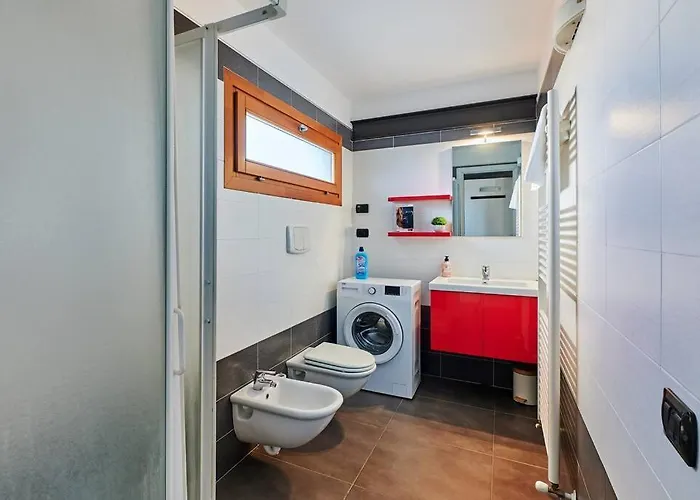 Airport 8 Minloft-free Parking דירה ברגמו