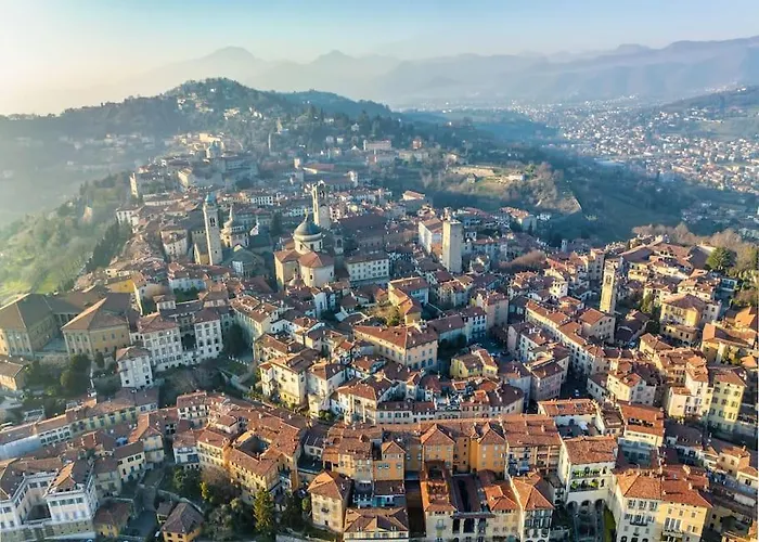 Airport 8 Minloft-free Parking דירה ברגמו